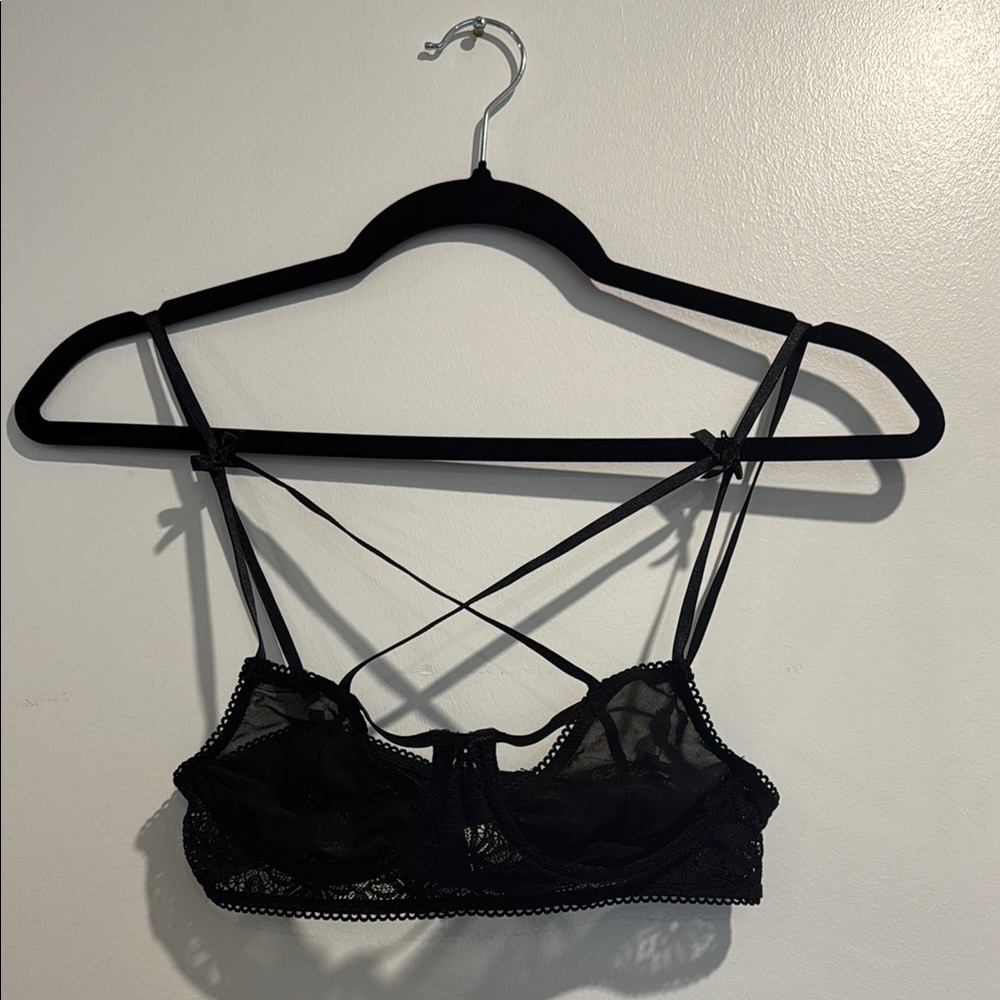 FOR THE LOVE & LEMONS 🍋Elegant Black Lace Bralette 🔥